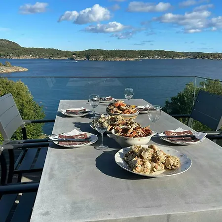With Views And A Large Terrace In Feriehus