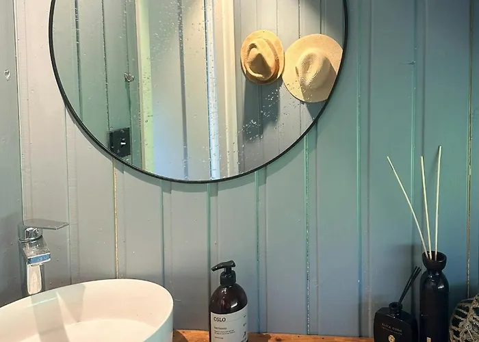 度假居 With Views And A Large Terrace In *