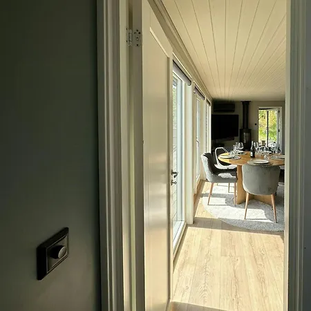 With Views And A Large Terrace In Feriehus Søgne